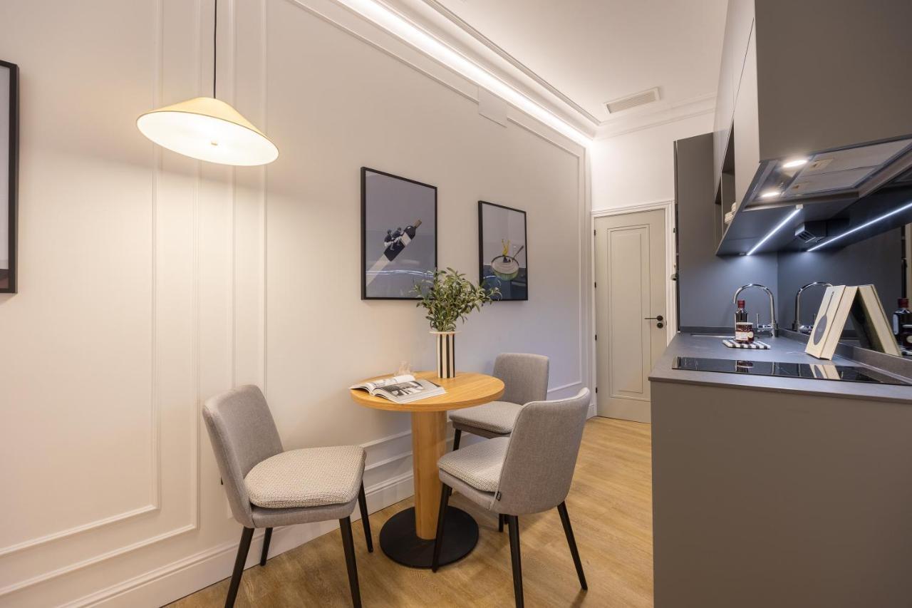 Edmond Vibes Puerta Del Sol Suites Μαδρίτη Εξωτερικό φωτογραφία