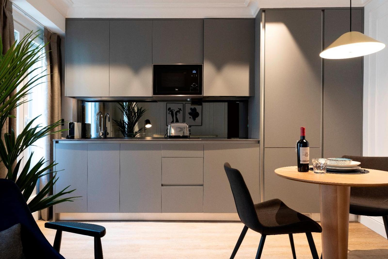 Edmond Vibes Puerta Del Sol Suites Μαδρίτη Εξωτερικό φωτογραφία